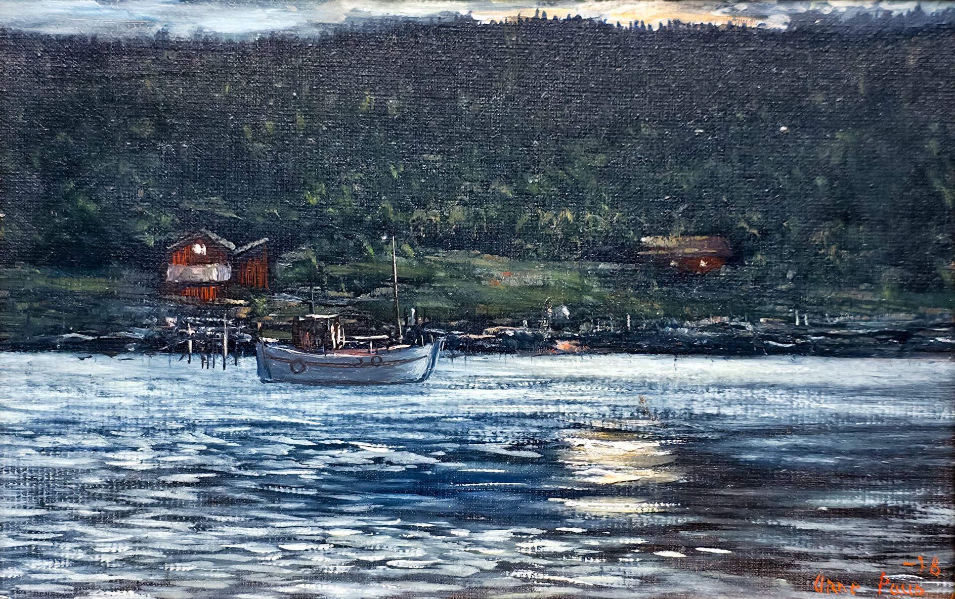 Motiv Arne Paus oljemaleri fra 1978 med båt, vannspeiling, mørk kystlinje og stemningsfullt landskap